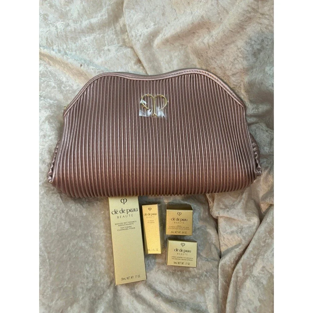 Cle de peau set of 4 plus bag - Picture 2 of 5